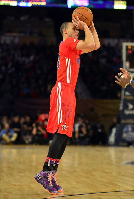 Stephen Curry all'All Star Game di New Orleans con le Anatomix Spawn Voodoo